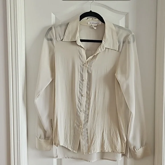 BCBGeneration button down blouse - Picture 1 of 3
